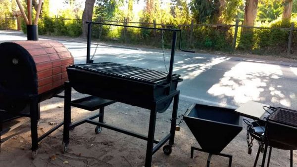 Parrilla 200 lts 4 patas